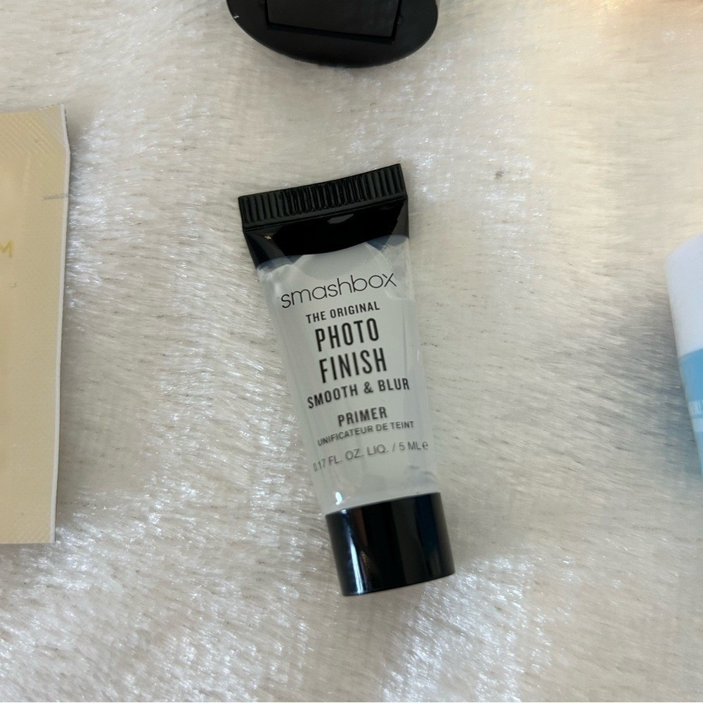 Travel size random toiletries. New in bag. - Picture 13 of 15
